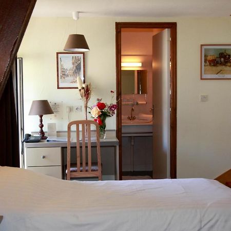 Hotel La Quebecoise Dinan Ngoại thất bức ảnh