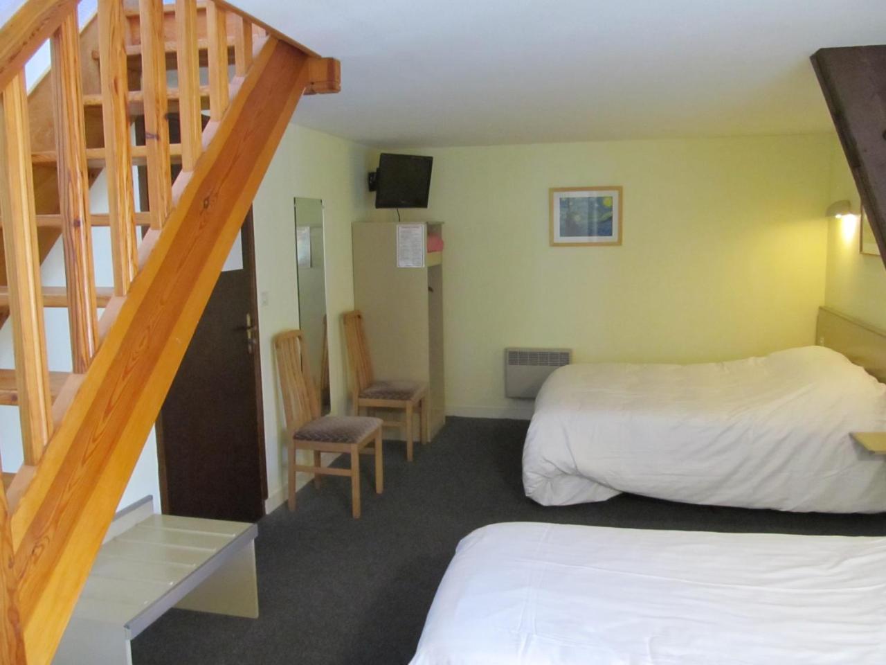 Hotel La Quebecoise Dinan Ngoại thất bức ảnh