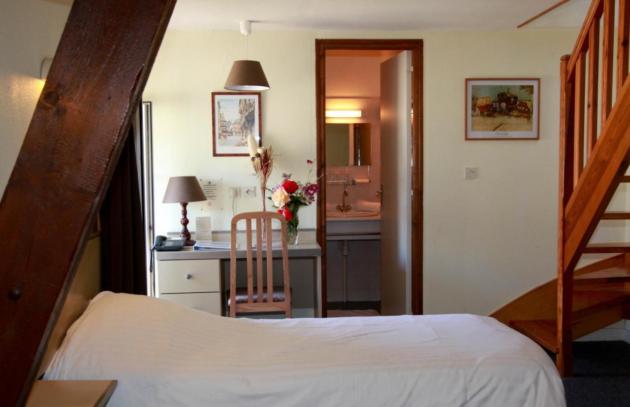 Hotel La Quebecoise Dinan Ngoại thất bức ảnh